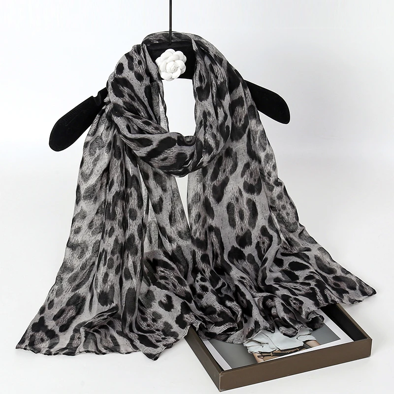 Fashion Leopard Print Hijabs for Women Long Bali Yarn Printed Scarf Muslim Turban Turbans for Women Shawl Hijab Femme Musulman
Fashion Leopard Print Hijabs for Women Long Bali Yarn Printed Scarf Muslim Turban Turbans for Women Shawl Hijab Femme Musulman