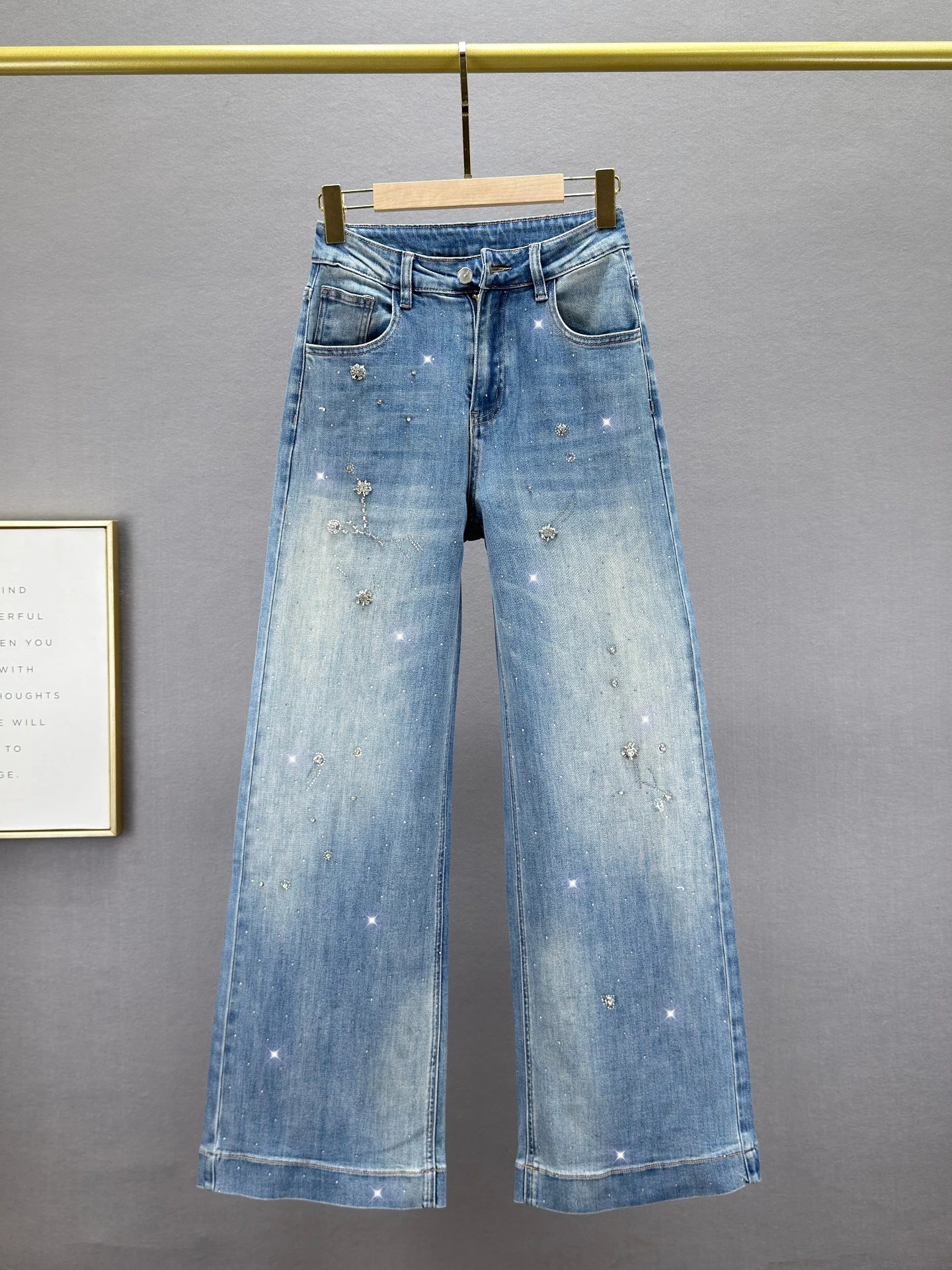 Retro High Waist Wide Leg Denim Jeans Women's Spring New Loose Slimming Drill Glittering Floor Length Pants Soft Cotton Elastic
Retro High Waist Wide Leg Denim Jeans Women's Spring New Loose Slimming Drill Glittering Floor Length Pants Soft Cotton Elastic