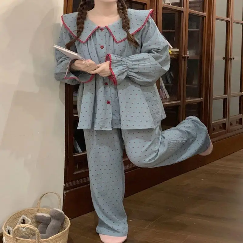 Soft Pajamas Sweet Style Dormitory Students with Chest Pads Korean Style Pajamas for Women Autumn and Winter New Home Wear Set
Soft Pajamas Sweet Style Dormitory Students with Chest Pads Korean Style Pajamas for Women Autumn and Winter New Home Wear Set