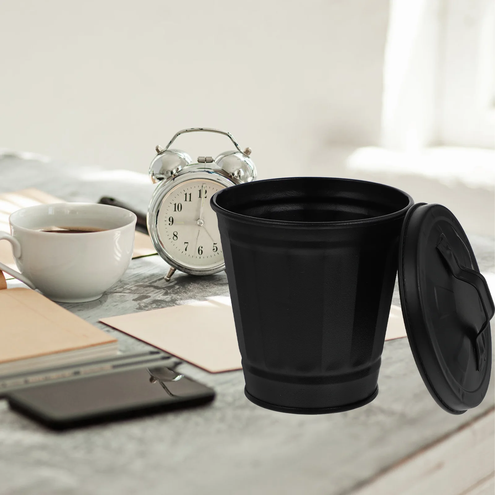 2 PCS Desktop Trash Can Mini Waste Container Decorative Flower Pot for Home with Lid Metal Cans
2 PCS Desktop Trash Can Mini Waste Container Decorative Flower Pot for Home with Lid Metal Cans