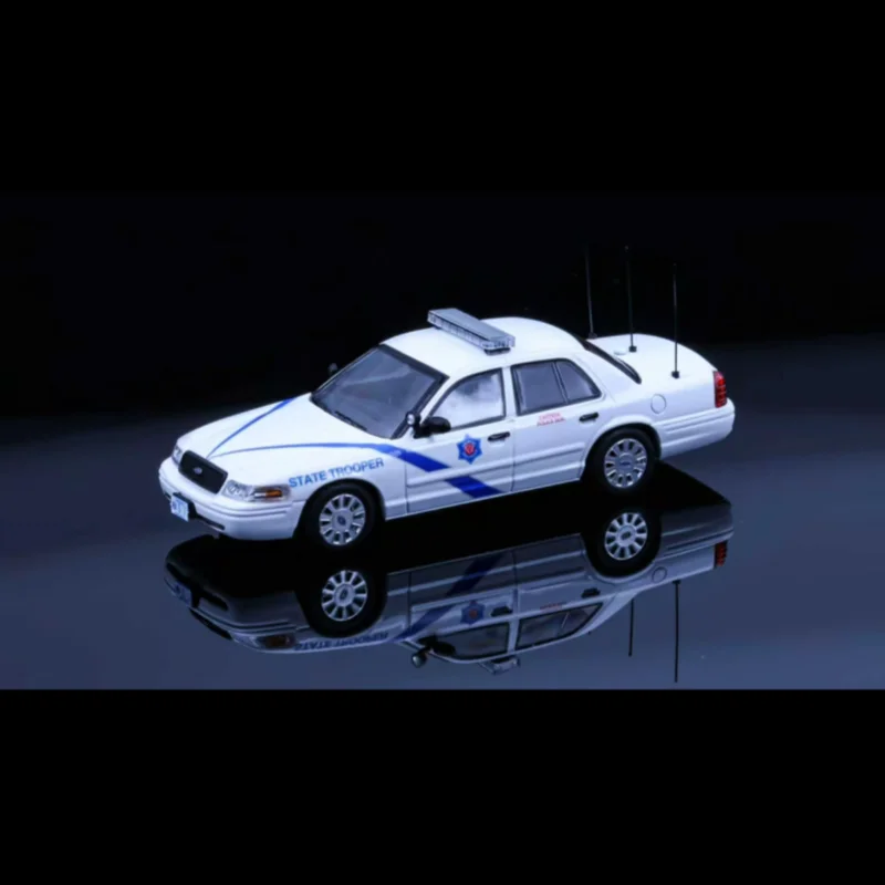 Rollin 1:64 Arkansas/Tennessee/New Hampshire Victoria Crown Alloy model
Rollin 1:64 Arkansas/Tennessee/New Hampshire Victoria Crown Alloy model