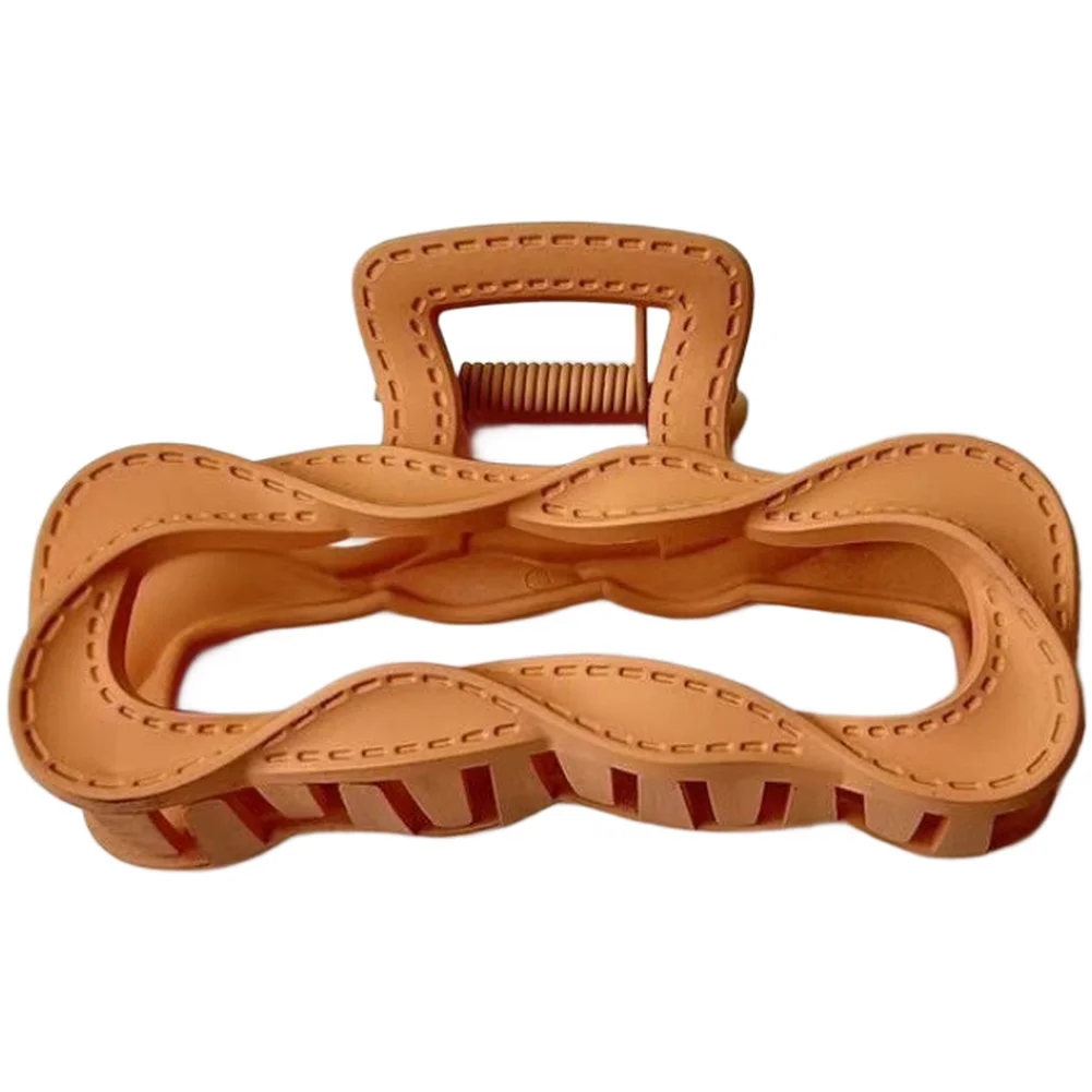 Sweet Korean Style Hair Clip with Leather Texture Grip for Women Large Size Hair Gripper for Thick or Thin Hair
Sweet Korean Style Hair Clip with Leather Texture Grip for Women Large Size Hair Gripper for Thick or Thin Hair