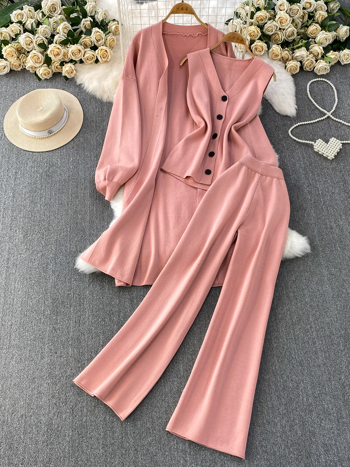 Elegant Knitted Open Cardigan Outerwear with Wide Leg Pants And Vest Three Piece Set for Casual Winter Fashion
Elegant Knitted Open Cardigan Outerwear with Wide Leg Pants And Vest Three Piece Set for Casual Winter Fashion