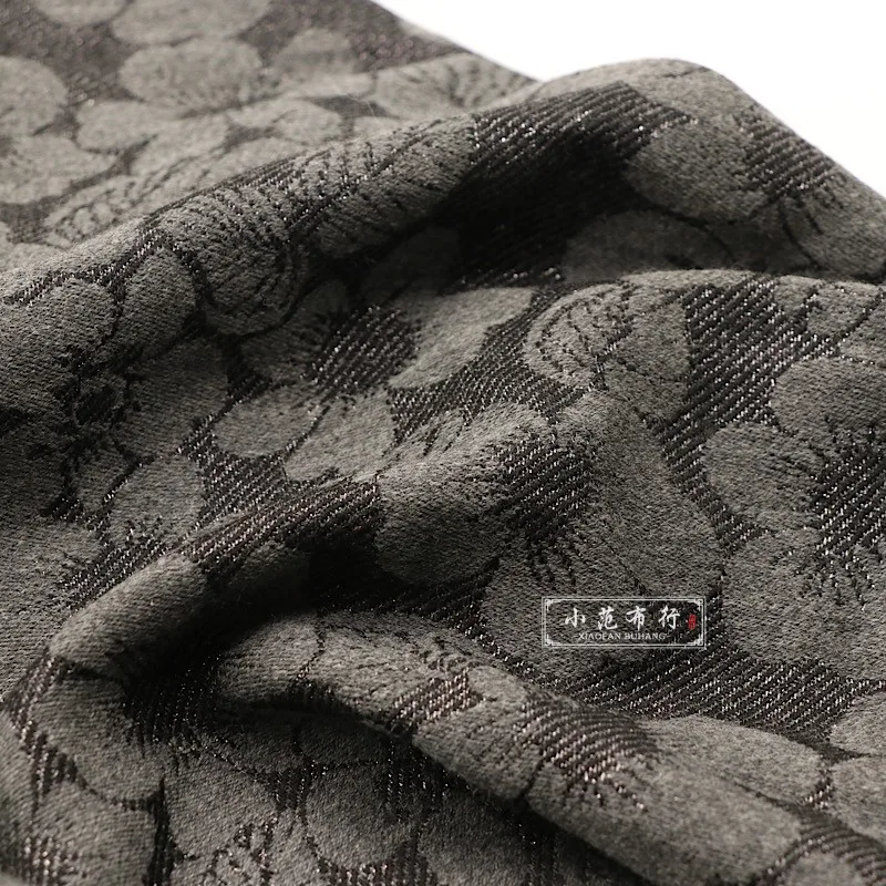 Fabric width 150cm gray bright silk woven jacquard wool suitablefor DIY sewing fashion soft skin-friendly spring and autumn suit
Fabric width 150cm gray bright silk woven jacquard wool suitablefor DIY sewing fashion soft skin-friendly spring and autumn suit