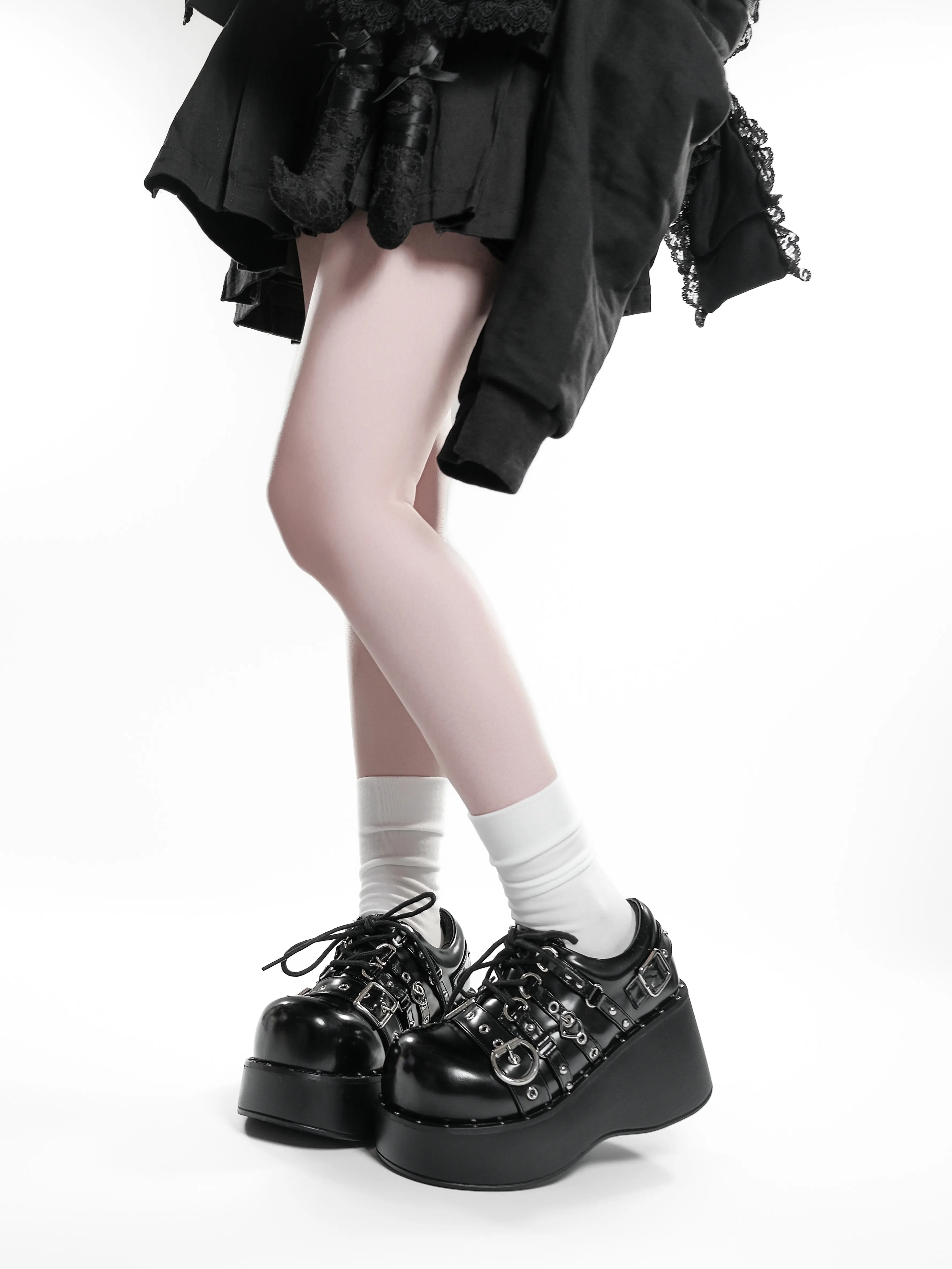 Y2k Gothic Punk Platform Sneakers Studded Buckle Chunky Heel Shoes For Women Goth Lolita Footwear
Y2k Gothic Punk Platform Sneakers Studded Buckle Chunky Heel Shoes For Women Goth Lolita Footwear