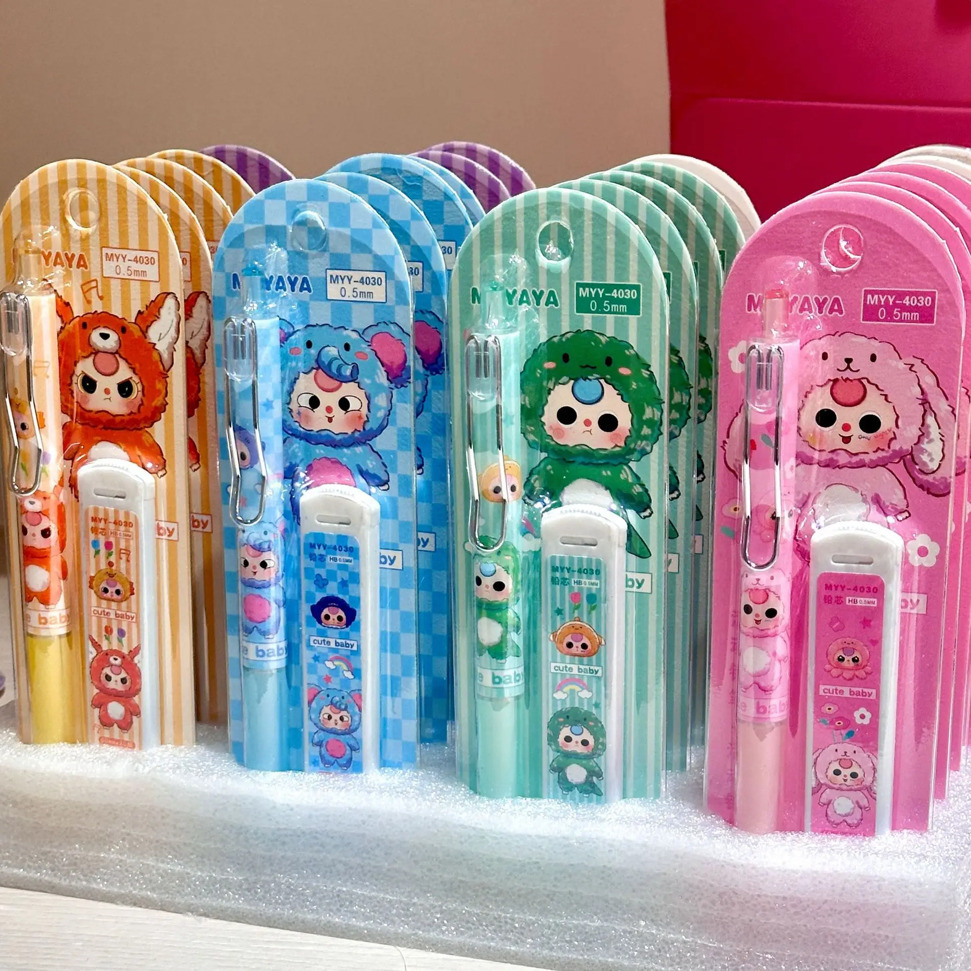 6/24-piece cartoon push-button pencil set, 0.5 mm, cute stationery, refillable, student learning supplies, office gifts, new sty
6/24-piece cartoon push-button pencil set, 0.5 mm, cute stationery, refillable, student learning supplies, office gifts, new sty