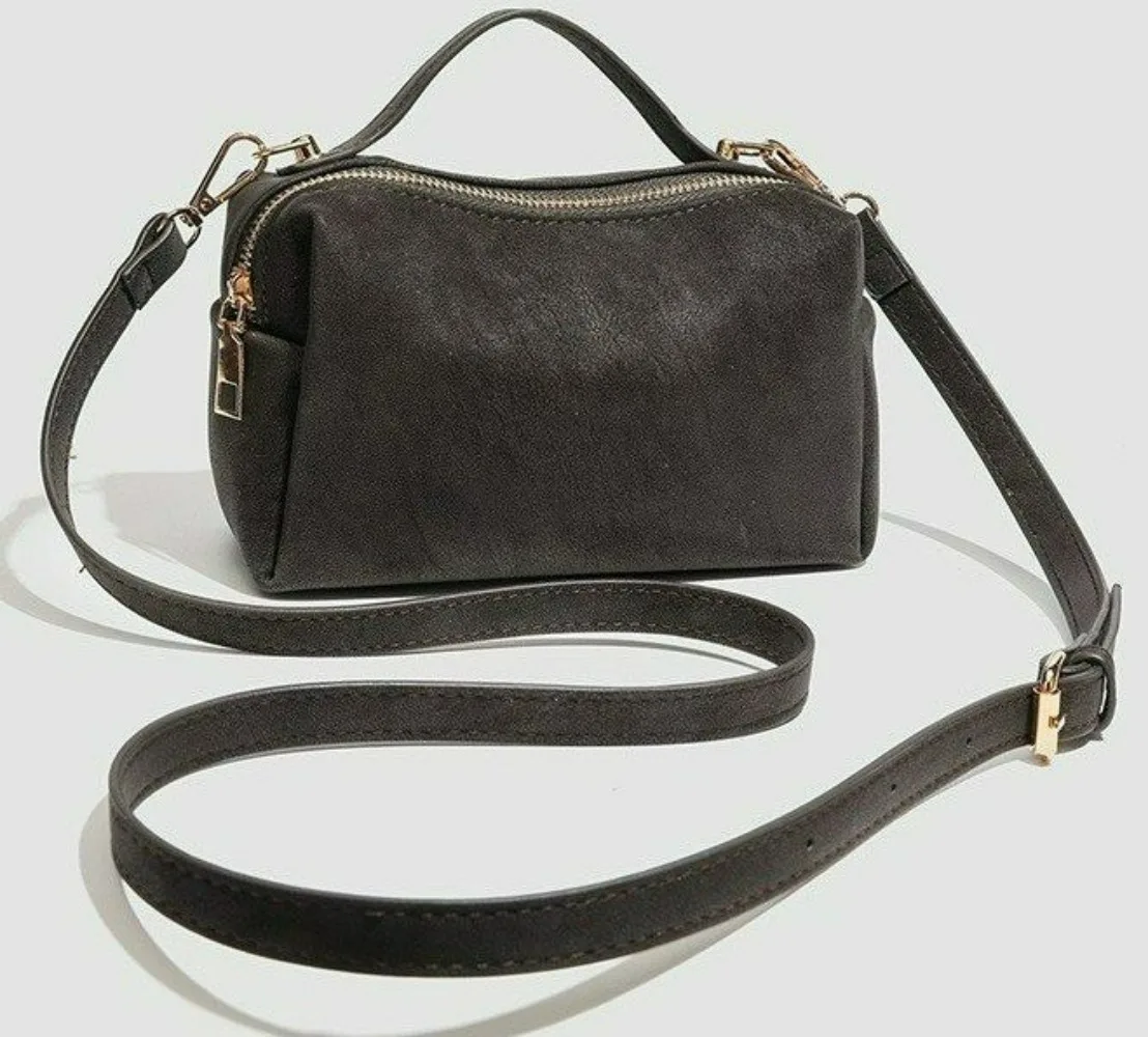 PU Leather quare Crossbody Bag for Women, Shoulder Bag with Adjustable Strap, Solid Color Casual Purse for Work Shopping Travel
PU Leather quare Crossbody Bag for Women, Shoulder Bag with Adjustable Strap, Solid Color Casual Purse for Work Shopping Travel