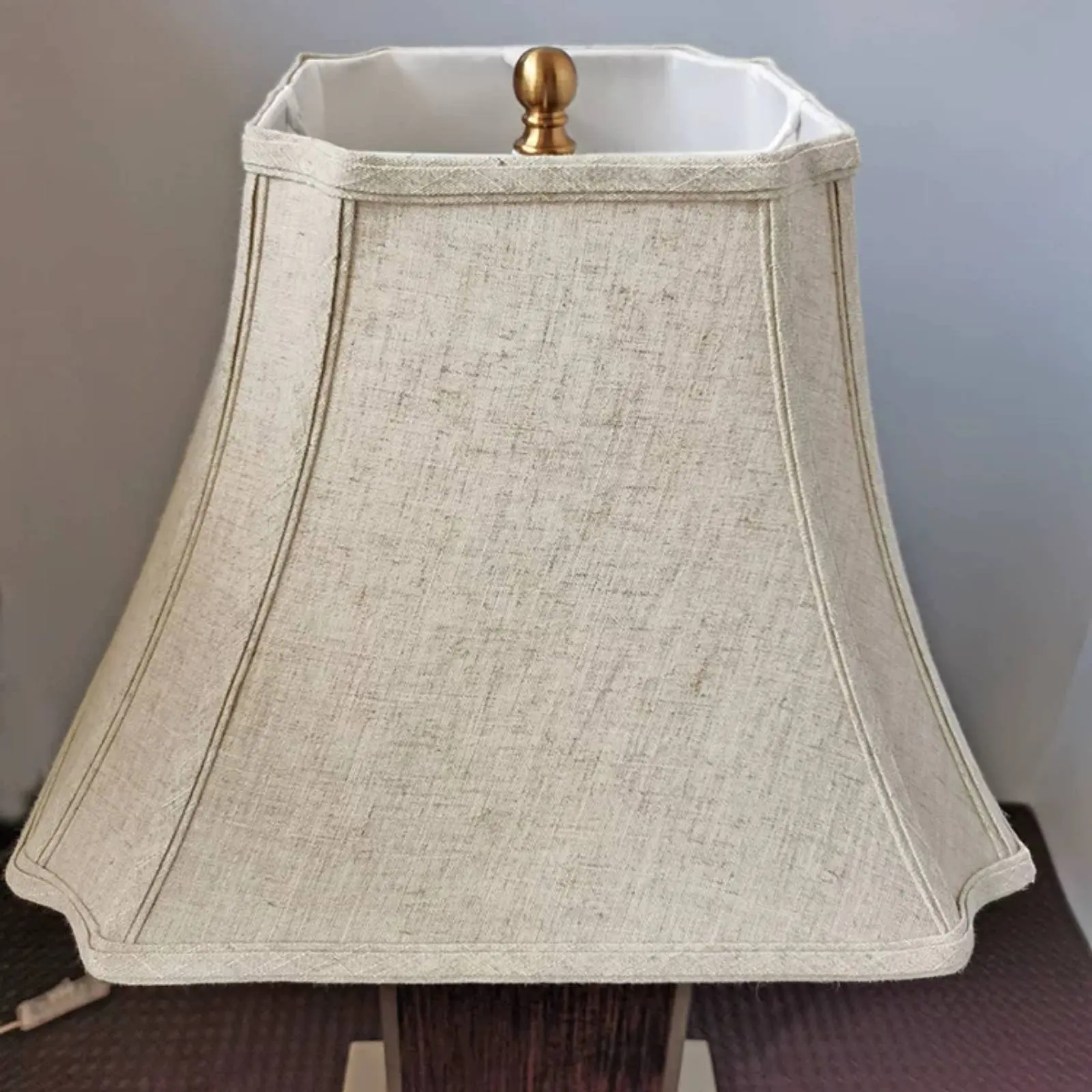 Square Lamp Shade Top Hole Opening Linen Lamp Shade Square Lampshade Long-Lasting Home Lighting Handmade for Bedside
Square Lamp Shade Top Hole Opening Linen Lamp Shade Square Lampshade Long-Lasting Home Lighting Handmade for Bedside