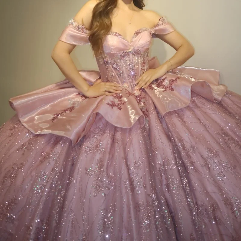Pink Shiny Princess Quinceanera Dresses Sequin Appliqued Lace Beads Tull Sweet 16 Dress Sweetheart Off Shoulder Ball Gown Vestid
Pink Shiny Princess Quinceanera Dresses Sequin Appliqued Lace Beads Tull Sweet 16 Dress Sweetheart Off Shoulder Ball Gown Vestid