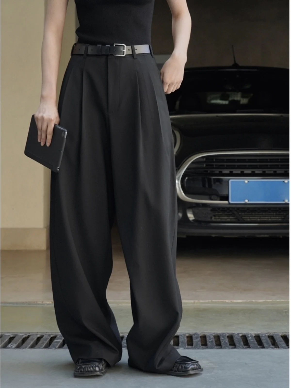 Spring Autumn Japanese Style Commute OL Loose Wide Leg Pants High Waist Casual Long Trousers Women's Fashion Classic Aesthetic
Spring Autumn Japanese Style Commute OL Loose Wide Leg Pants High Waist Casual Long Trousers Women's Fashion Classic Aesthetic