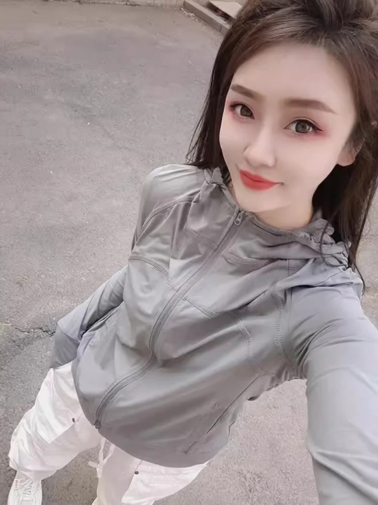 Women's Ice Silk UV Protection Clothing Summer New Outdoor Loose Hooded Open Cardigan Thin Sport Coat Casual Loose Fit
Women's Ice Silk UV Protection Clothing Summer New Outdoor Loose Hooded Open Cardigan Thin Sport Coat Casual Loose Fit