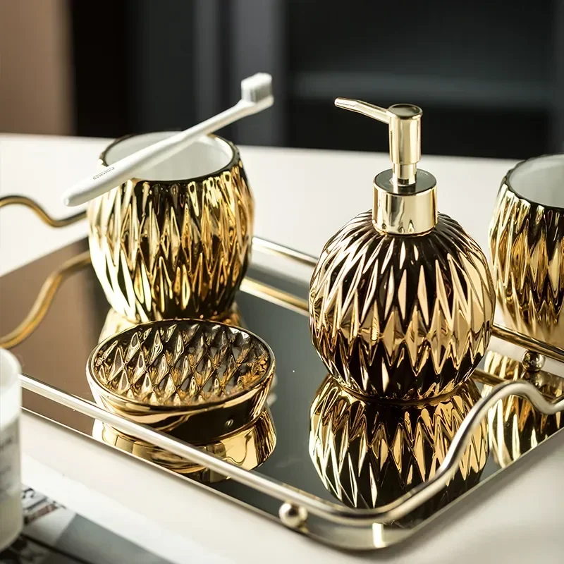 Ceramics Plating Wash Set Sanitary Bathroom Set 4-piece Hotel Club Model Room Set New House Gift
Ceramics Plating Wash Set Sanitary Bathroom Set 4-piece Hotel Club Model Room Set New House Gift
