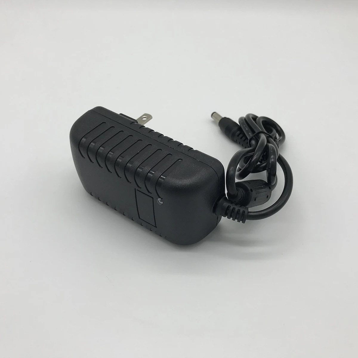 2-портовая док-станция USB 2.0, многофункциональное устройство чтения жестких дисков, 2,5 3,5-дюймовая автономная док-станция для жесткого диска
2-портовая док-станция USB 2.0, многофункциональное устройство чтения жестких дисков, 2,5 3,5-дюймовая автономная док-станция для жесткого диска