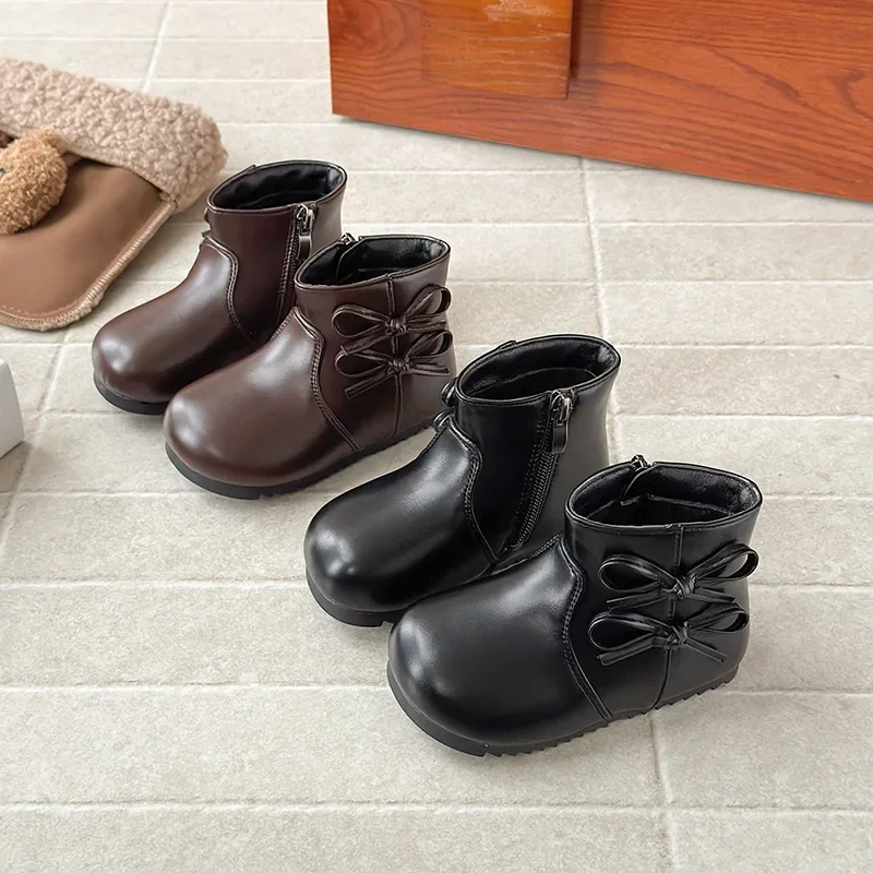Children Casual Short Boots for Girls 2025 Autumn Winter New Fashion Korean Style Soft Sole Non-slip Versatile Princess Shoes
Children Casual Short Boots for Girls 2025 Autumn Winter New Fashion Korean Style Soft Sole Non-slip Versatile Princess Shoes