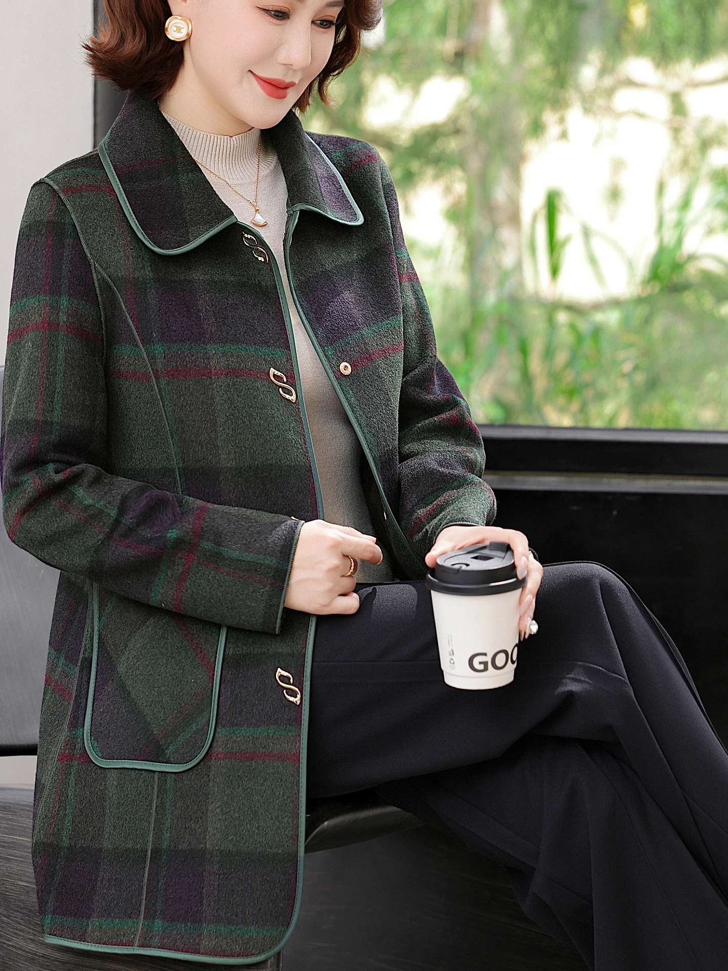 Осеннее модное шерстяное пальто средней длины с большим воротником-стойкой и воротником-стойкой, облегающий топ для мамы, открытый кардиган, пальто для женщин
Осеннее модное шерстяное пальто средней длины с большим воротником-стойкой и воротником-стойкой, облегающий топ для мамы, открытый кардиган, пальто для женщин