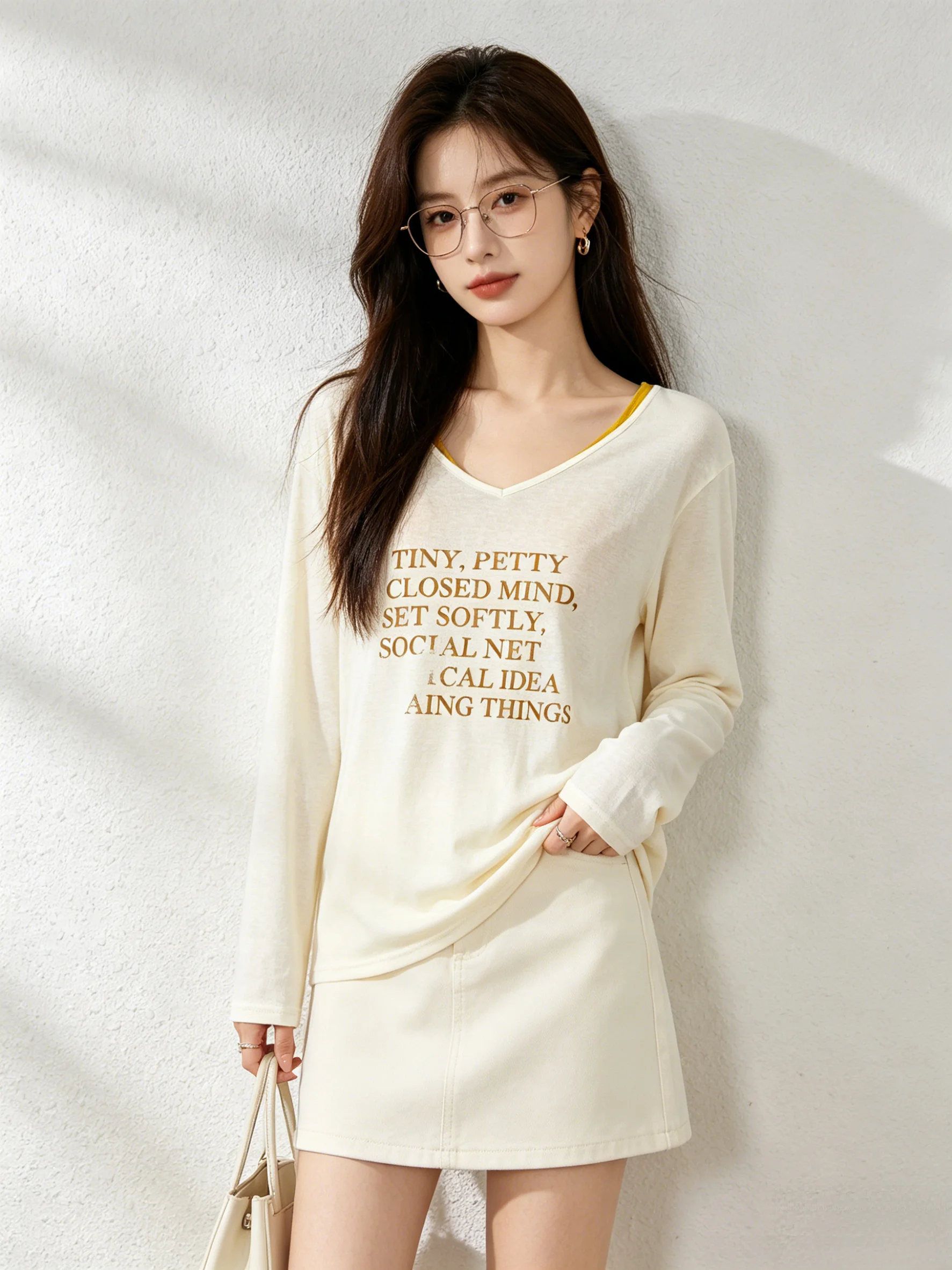 Laid-back Korean Style Simple Print V-neck Sun Protection Sleeve T-shirt Strap Vest Two-piece Set Summer Fashion Casual Wear
Laid-back Korean Style Simple Print V-neck Sun Protection Sleeve T-shirt Strap Vest Two-piece Set Summer Fashion Casual Wear