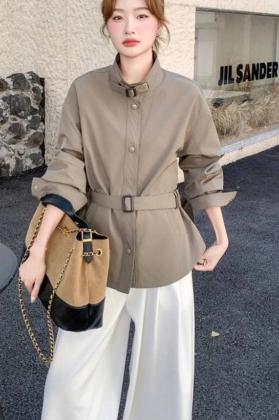 2026 New Spring and Autumn Women's Windbreaker Coat High Collar Commuter Fashion Windbreaker
2026 New Spring and Autumn Women's Windbreaker Coat High Collar Commuter Fashion Windbreaker