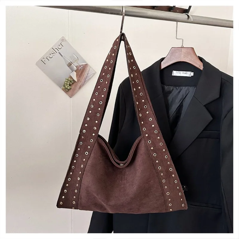 Women's Messenger Bag Crafted From Leather Boasting Classic Paris Style And Popular Classic Commuter Elegant Look
Women's Messenger Bag Crafted From Leather Boasting Classic Paris Style And Popular Classic Commuter Elegant Look