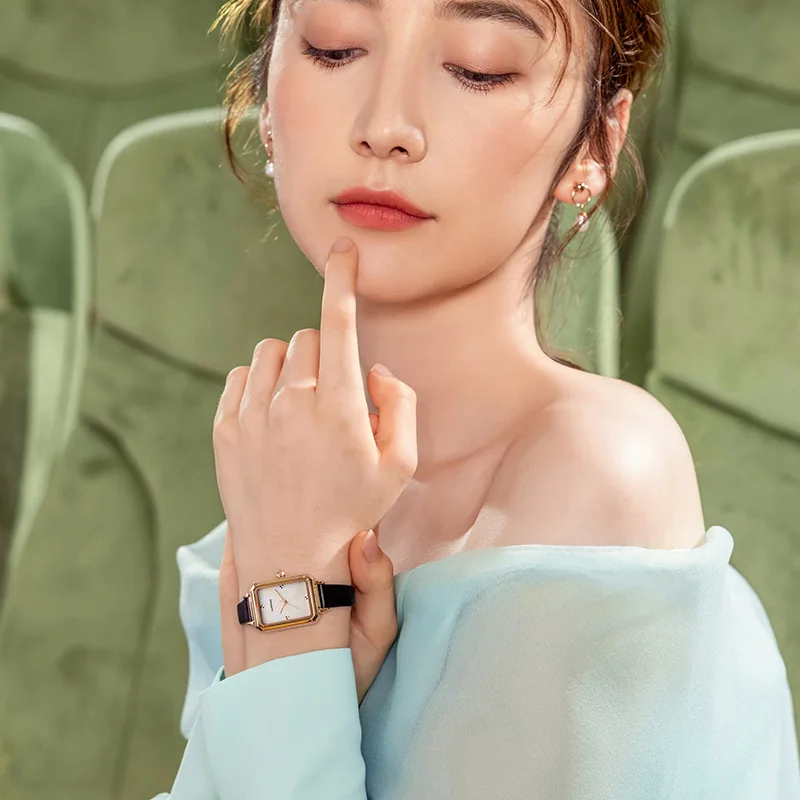 Mark Fairwhale Women's quartz wristwatches 2023 New Summer waterproof simple temperament exquisite Rectangular watch FW-3290
Mark Fairwhale Women's quartz wristwatches 2023 New Summer waterproof simple temperament exquisite Rectangular watch FW-3290