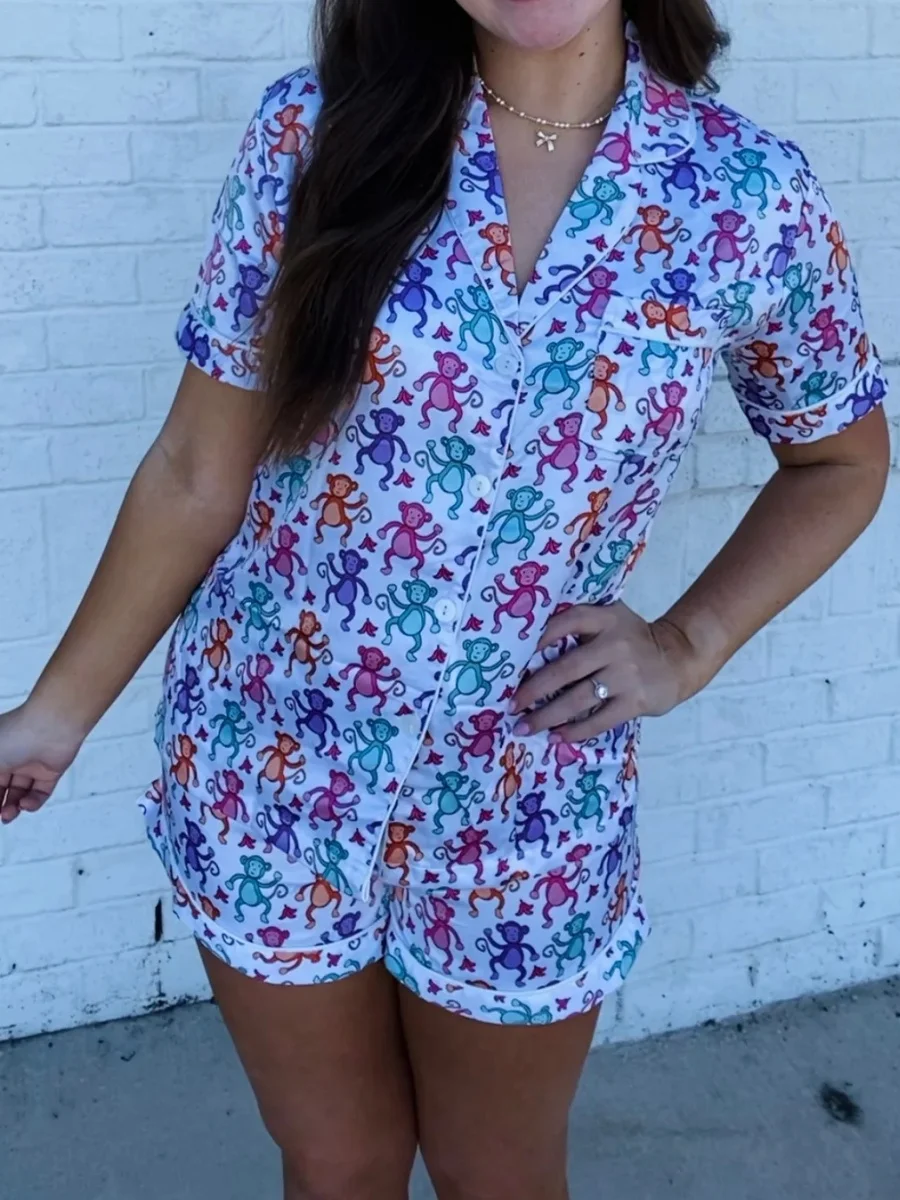 Women Pajamas Set 2 Pieces Loungewear Suits Monkey Print Short Sleeve Tops and Shorts 2 Piece Loungewear Outfits
Women Pajamas Set 2 Pieces Loungewear Suits Monkey Print Short Sleeve Tops and Shorts 2 Piece Loungewear Outfits
