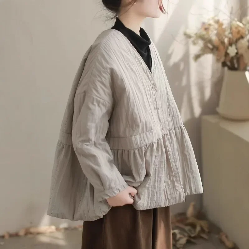 Woman Winter New Fashion Vintage Style V-Neck Loose Single Breasted Parkas Solid Color Long Sleeves Cotton Jacket Women Clothing
Woman Winter New Fashion Vintage Style V-Neck Loose Single Breasted Parkas Solid Color Long Sleeves Cotton Jacket Women Clothing