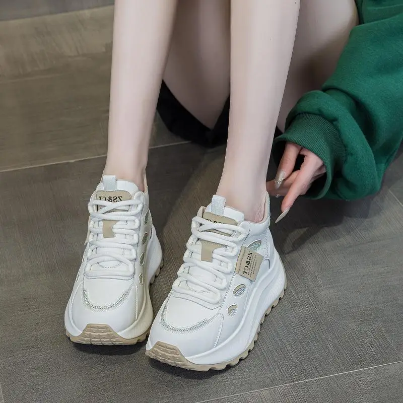 High-Top Leather Sport Shoes for Women Thick Bottom Casual Shoes All-Season Wear Comfortable Breathable Leather Inner
High-Top Leather Sport Shoes for Women Thick Bottom Casual Shoes All-Season Wear Comfortable Breathable Leather Inner