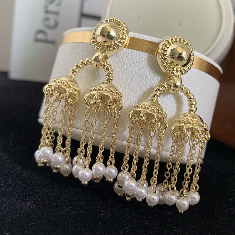 Bilincolor Pearl Tassels French Metal Style Lantern Crown Earrings for Women
Bilincolor Pearl Tassels French Metal Style Lantern Crown Earrings for Women
