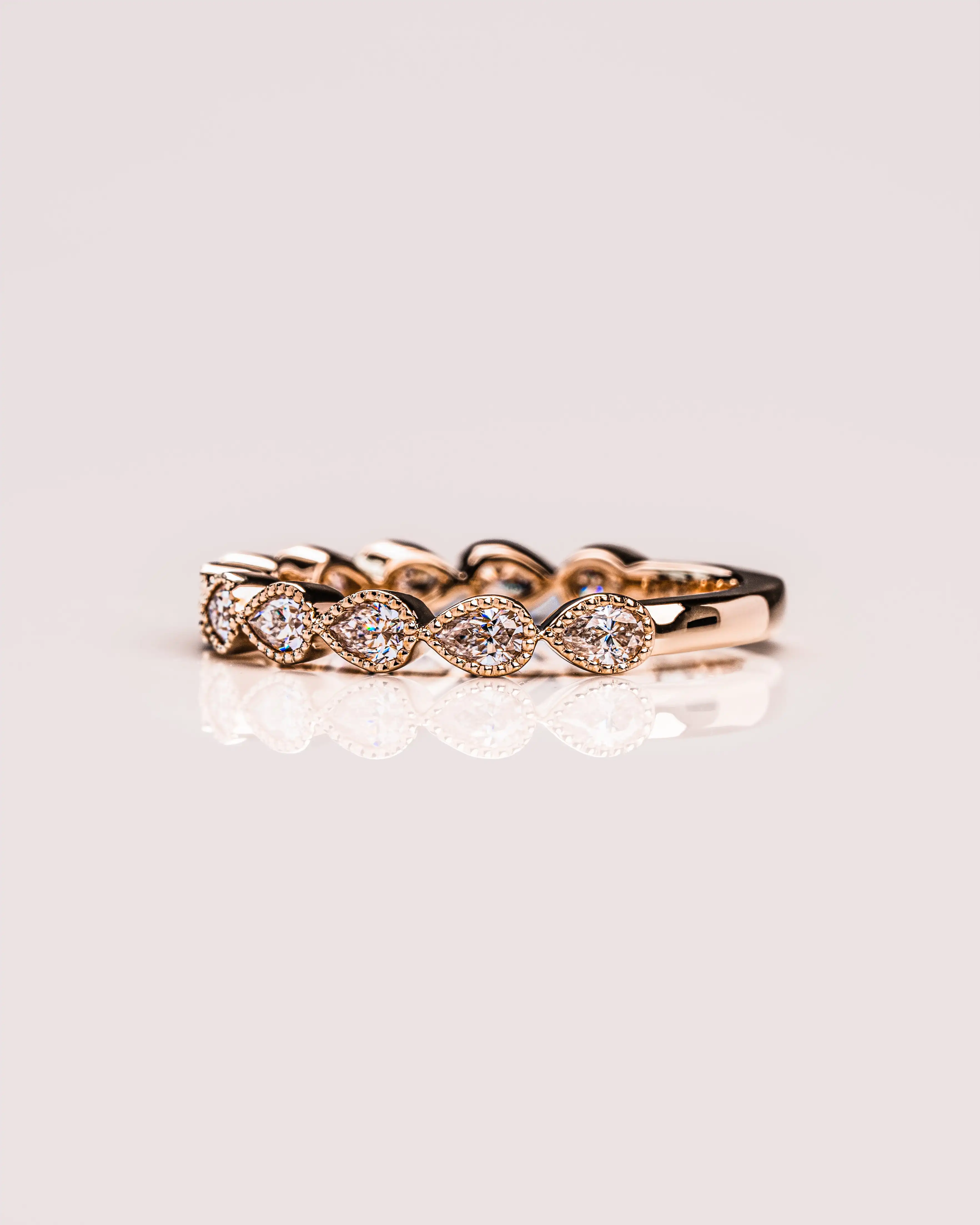 3mm 14k 18K Yellow Gold Lab Grown Diamond Wedding band Stackable Ring DE Color VS-VVS Clarity lab diamond No IGI certificate
3mm 14k 18K Yellow Gold Lab Grown Diamond Wedding band Stackable Ring DE Color VS-VVS Clarity lab diamond No IGI certificate