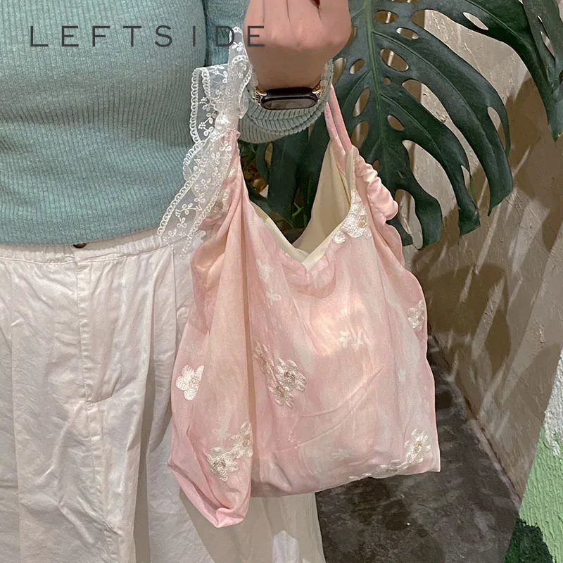 LEFTSIDE Cloth Small Shopper Shopping Bags Lady Shoulder Bag for Women 2025 Trend Casual Fashion Travel Handbags and Purses
LEFTSIDE Cloth Small Shopper Shopping Bags Lady Shoulder Bag for Women 2025 Trend Casual Fashion Travel Handbags and Purses