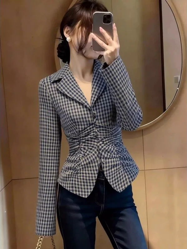 Retro American Plaid Long Sleeve Shirt Women's Slim Fit Early Spring Unique Beautiful Top Button up Casual Workwear
Retro American Plaid Long Sleeve Shirt Women's Slim Fit Early Spring Unique Beautiful Top Button up Casual Workwear
