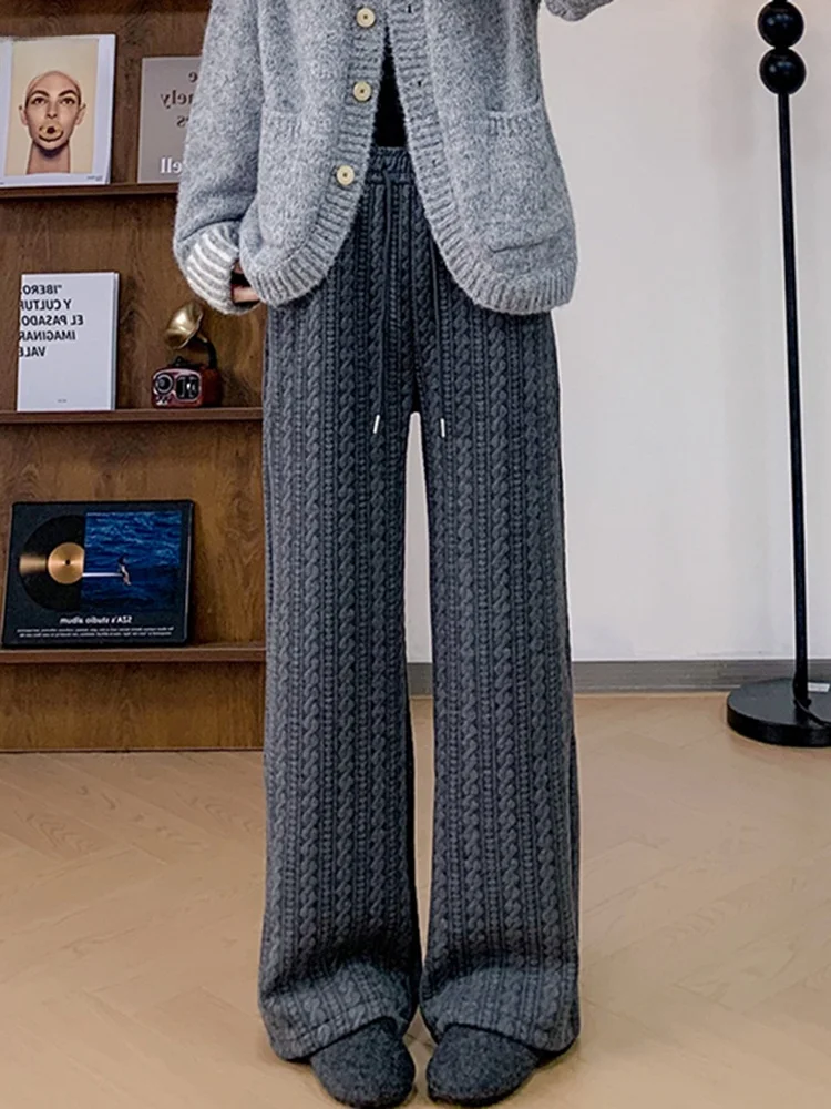 Женские зимние повседневные брюки с высокой талией, на флисовой подкладке, вязаные, широкие, с завязками, с цветочной вышивкой, с эффектом похудения
Женские зимние повседневные брюки с высокой талией, на флисовой подкладке, вязаные, широкие, с завязками, с цветочной вышивкой, с эффектом похудения