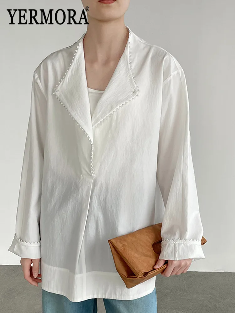 YERMORA Белая кружевная блузка с зубчатым краем для женщин, с воротником-стойкой, длинными рукавами, свободного кроя, новая модная рубашка, тренд весна-осень 2026
YERMORA Белая кружевная блузка с зубчатым краем для женщин, с воротником-стойкой, длинными рукавами, свободного кроя, новая модная рубашка, тренд весна-осень 2026