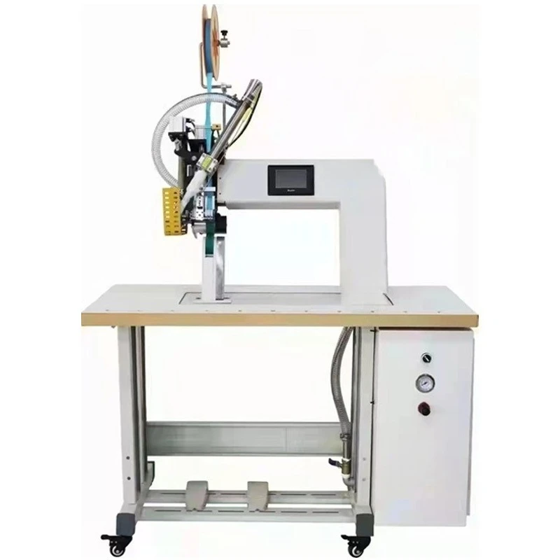 Waterproof protective clothing, pressing edge press machine, hot air sewing edge machine, hot air sewing raincoat, plastic heat
Waterproof protective clothing, pressing edge press machine, hot air sewing edge machine, hot air sewing raincoat, plastic heat