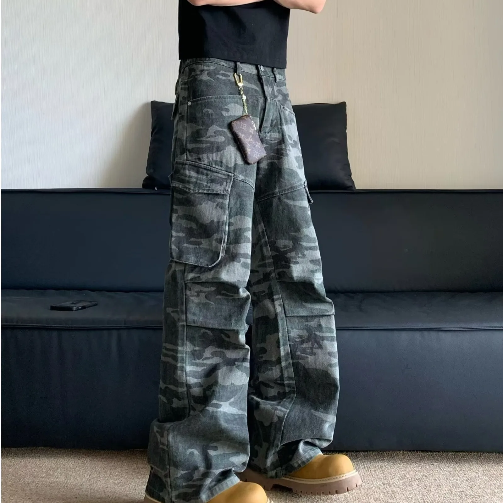 Summer Large Size American Retro Camouflage Work Pants Men's Loose Straight Leg Jeans with Diagonal Pockets Casual Long Trousers
Summer Large Size American Retro Camouflage Work Pants Men's Loose Straight Leg Jeans with Diagonal Pockets Casual Long Trousers