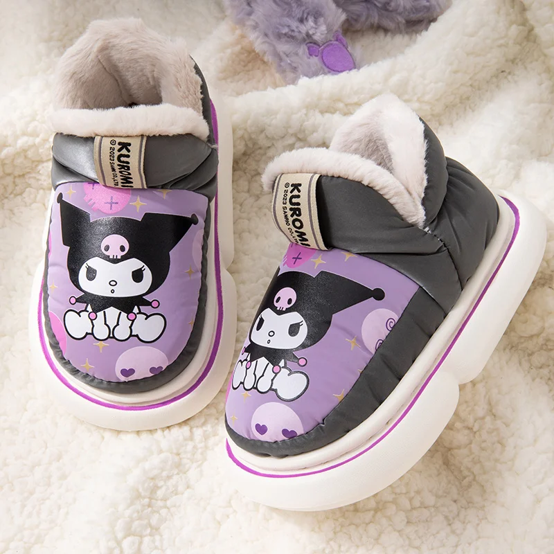 Новые хлопковые тапочки Sanrio с персонажем Куроми для девочек, модные студенческие тапочки, подарок-игрушка
Новые хлопковые тапочки Sanrio с персонажем Куроми для девочек, модные студенческие тапочки, подарок-игрушка