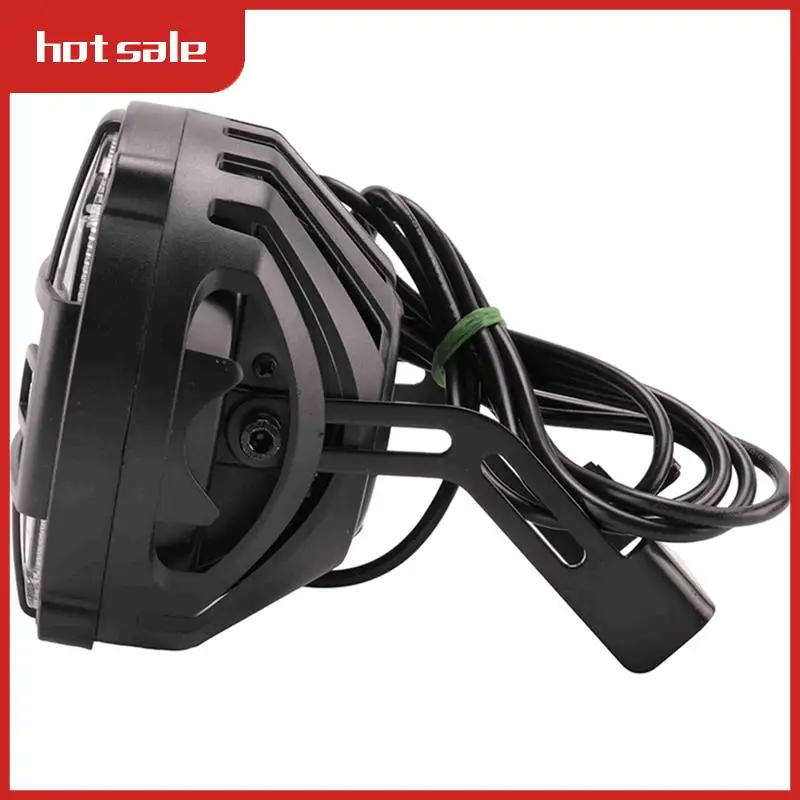 High Brightness Electric Bicycle Horn Headlight Electric Bicycle Light Aluminium Alloy Adjustable Angle
High Brightness Electric Bicycle Horn Headlight Electric Bicycle Light Aluminium Alloy Adjustable Angle