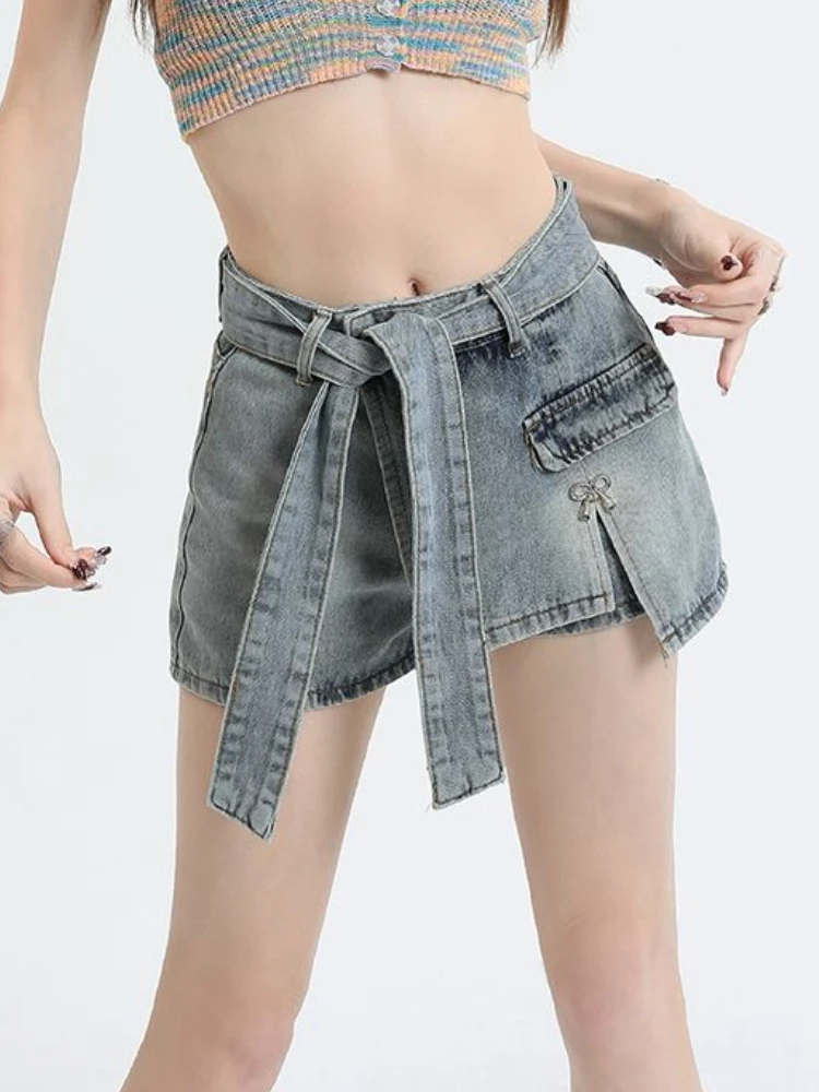 Summer Solid French Vintage Shorts Women Lace-up Casual Fashion Denim Pants Female Bow A-Line Designer Sweet Pantskirt 2023 New
Summer Solid French Vintage Shorts Women Lace-up Casual Fashion Denim Pants Female Bow A-Line Designer Sweet Pantskirt 2023 New