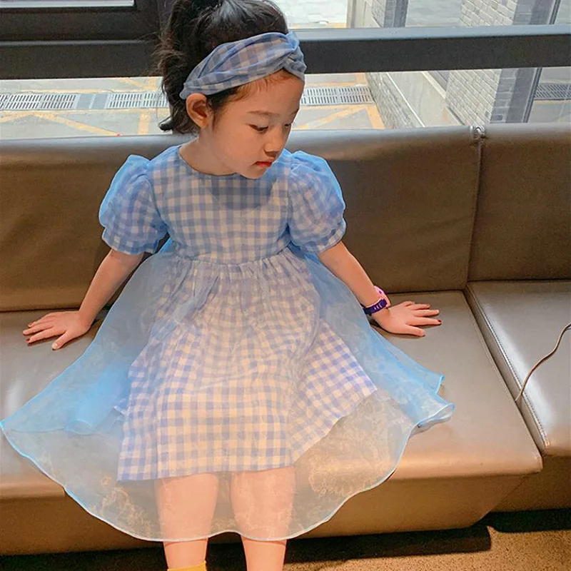 Girl's dress in light blue plaid mesh, dreamy princess dress26New summer children's clothing with free hairband
Girl's dress in light blue plaid mesh, dreamy princess dress26New summer children's clothing with free hairband