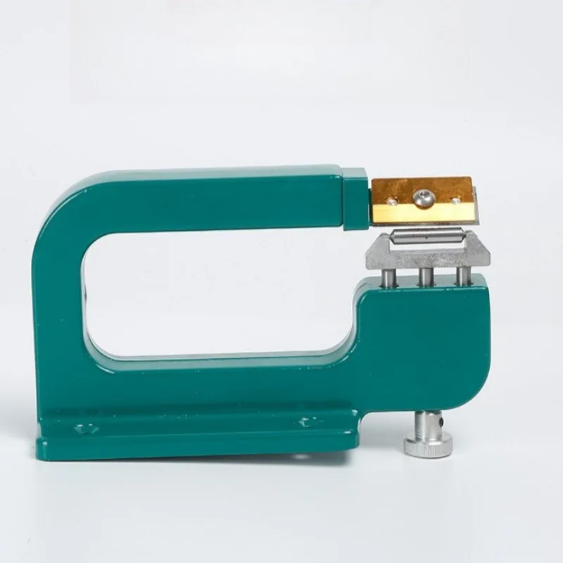Leather Skiving Machine Manual DIY Leather Craft Tool for Thinning Peeling Skiving and Processing Work
Leather Skiving Machine Manual DIY Leather Craft Tool for Thinning Peeling Skiving and Processing Work