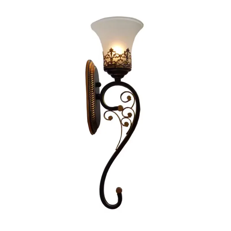 European modern simple LED bedside lamp bedroom creative American living room staircase aisle lamp hotel wall lamp
European modern simple LED bedside lamp bedroom creative American living room staircase aisle lamp hotel wall lamp