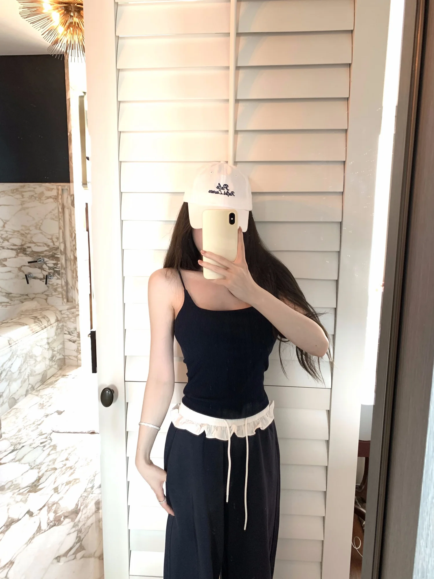 White Leakage Bal Blue Non-Leakage Version Panda Jingjing Dual Version Latex Chest Pad Vest Women's Faion Summer 2025
White Leakage Bal Blue Non-Leakage Version Panda Jingjing Dual Version Latex Chest Pad Vest Women's Faion Summer 2025