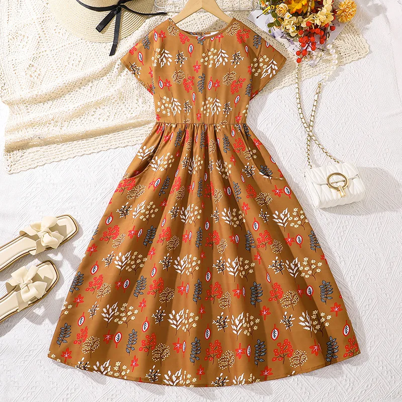 2025 Summer Bestseller Girls Floral Print Dress Loose Fit Short Sleeve Brown Dress for Big Kids 8-12 Years, Trendy Casual Outfit
2025 Summer Bestseller Girls Floral Print Dress Loose Fit Short Sleeve Brown Dress for Big Kids 8-12 Years, Trendy Casual Outfit