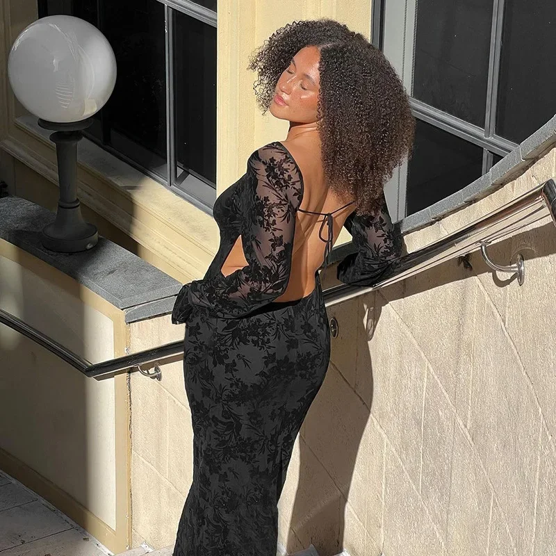 Autumn new fashion sexy long dress European and American style slim-fit flocking big halter dress woman
Autumn new fashion sexy long dress European and American style slim-fit flocking big halter dress woman