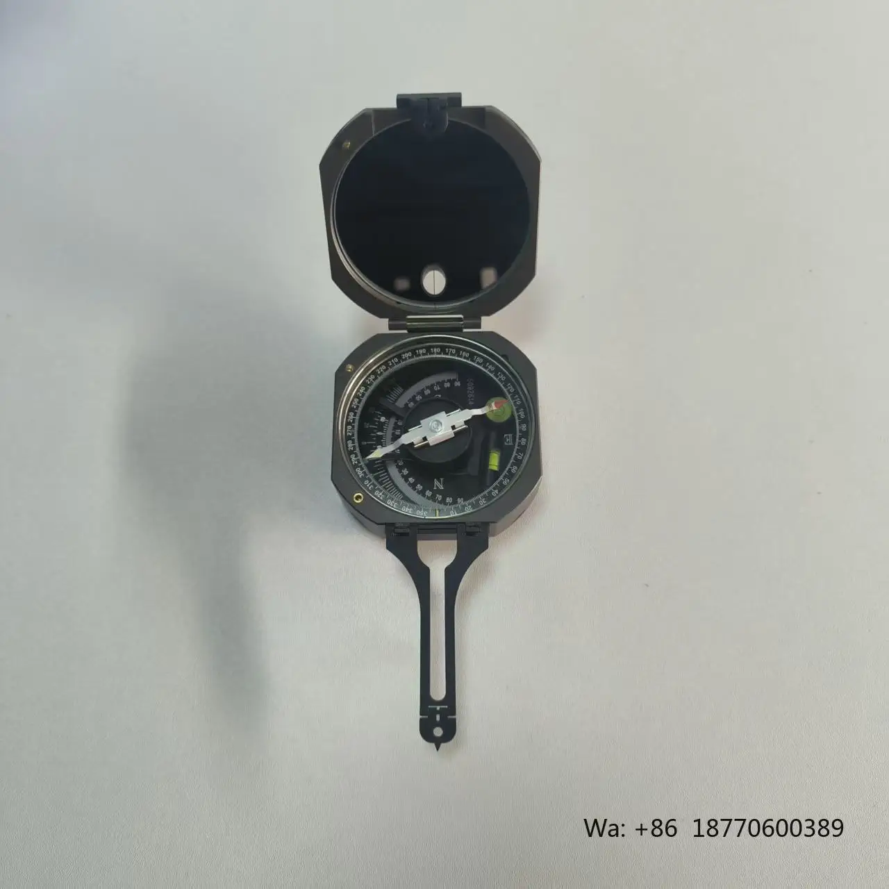High-precision Surveying and Mapping Hiking Navigation Tool Compass
High-precision Surveying and Mapping Hiking Navigation Tool Compass