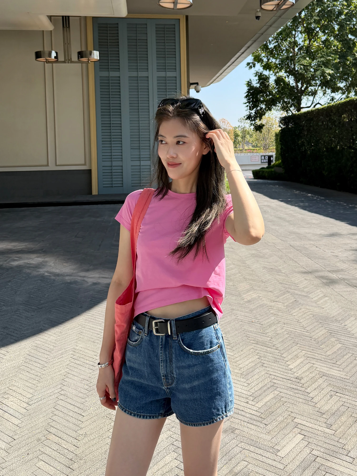 Yang Xiaoyao Honey T Double Version Sorona Cotton Slim Fit Short Sleeve Women's T-Shirt Casual Style Standard Edition Breathable
Yang Xiaoyao Honey T Double Version Sorona Cotton Slim Fit Short Sleeve Women's T-Shirt Casual Style Standard Edition Breathable