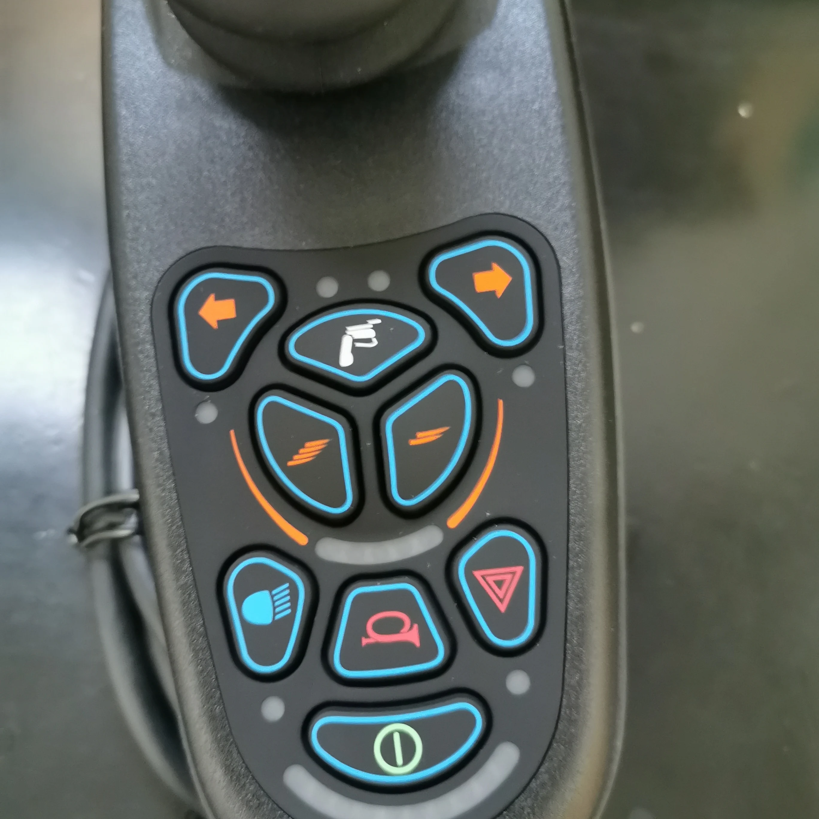 Repair of electric wheelchair controller PG VR2 VSI imported with light remote control handle joystick in the UK
Repair of electric wheelchair controller PG VR2 VSI imported with light remote control handle joystick in the UK