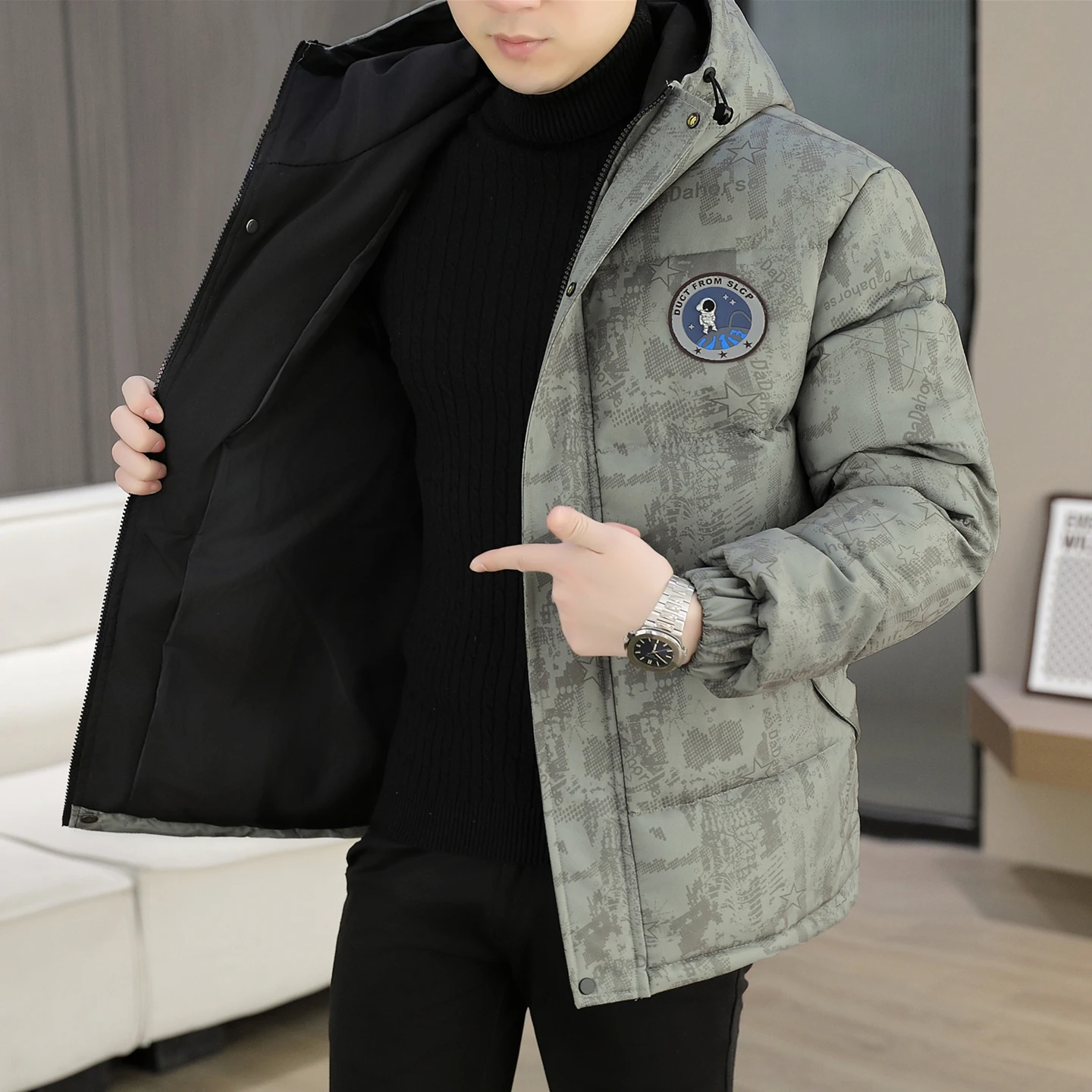 Men's down Cotton Jaet 2025 New Faion Brand Thiened Warm Hooded Casual Outerwear Stand Fit Polyester Zipper C...
Men's down Cotton Jaet 2025 New Faion Brand Thiened Warm Hooded Casual Outerwear Stand Fit Polyester Zipper C...