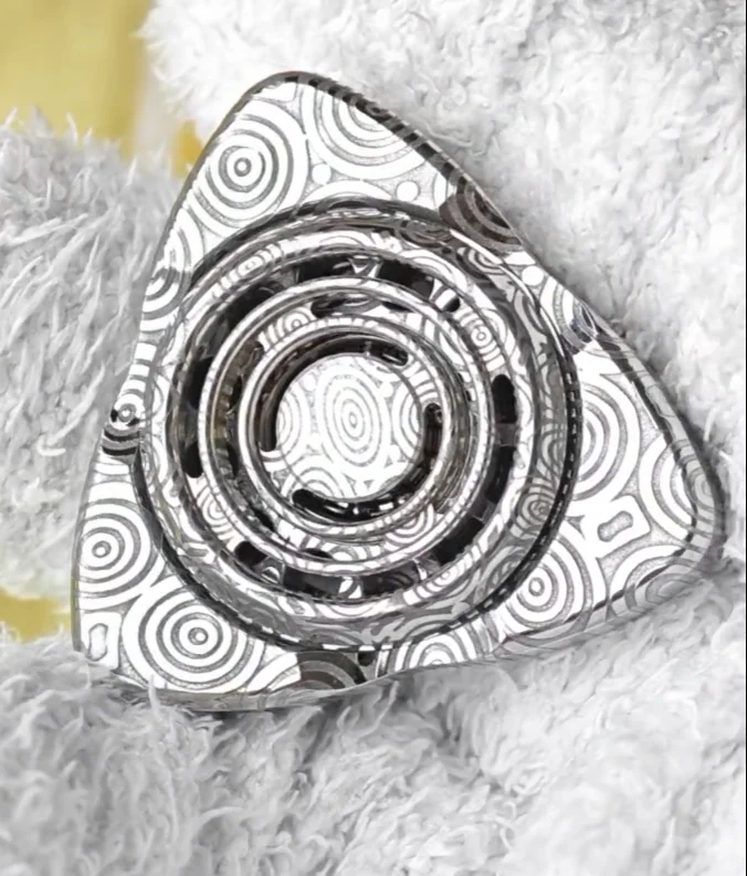 Used EDC Tree Products Rui Fen Dog Head Mini Body+Rui Fen Mosquito Coil Lock fidget decompression toy
Used EDC Tree Products Rui Fen Dog Head Mini Body+Rui Fen Mosquito Coil Lock fidget decompression toy