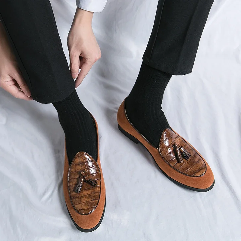 New Green Loafers for Men Flock Round Toe Slip-On Tassels Mens Formal Shoes Brown Black Size 38-48
New Green Loafers for Men Flock Round Toe Slip-On Tassels Mens Formal Shoes Brown Black Size 38-48