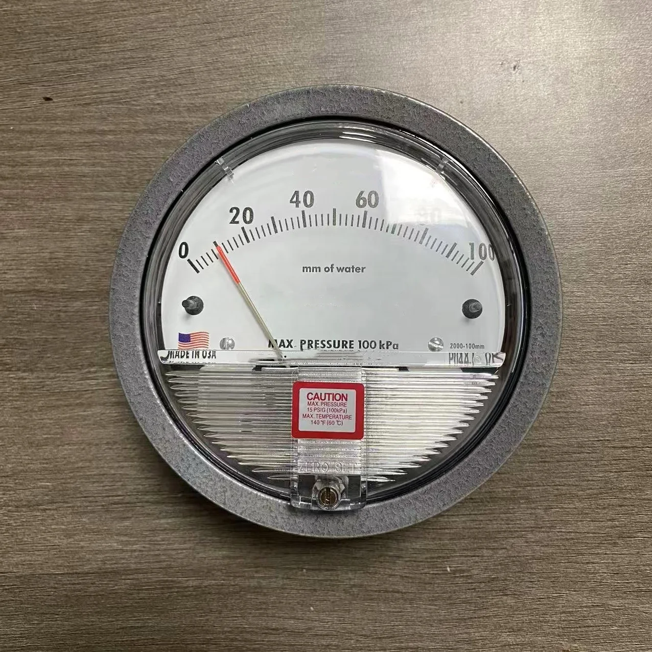Hot Selling Differential Pressure Gauge 2000-100MM in Stock
Hot Selling Differential Pressure Gauge 2000-100MM in Stock